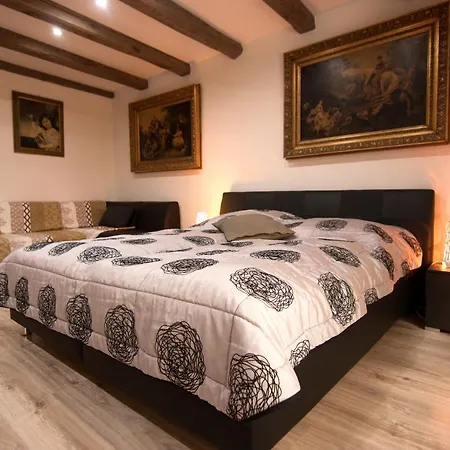 アパート Maly Princ ボイニツェ